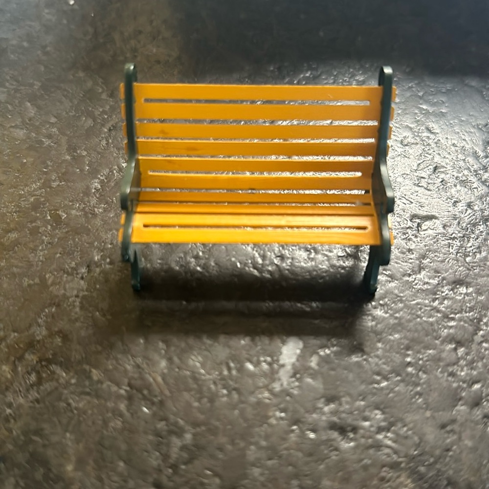 Department 56 Village Wrought Iron Park Bench Hand Painted Metal Accessory 52302